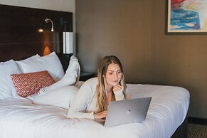 The Lakefront Anchorage