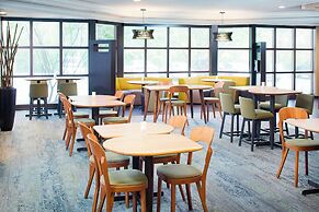 Courtyard By Marriott Ann Arbor