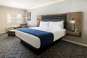 Scottsdale Plaza Resort