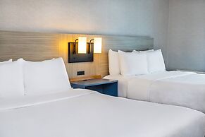 Comfort Inn Airport East - Ancienne Lorette