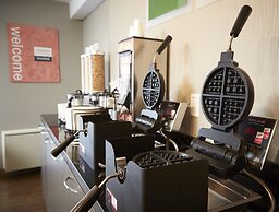 Comfort Inn Airport East - Ancienne Lorette