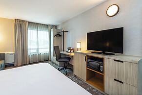 Comfort Inn Airport East - Ancienne Lorette