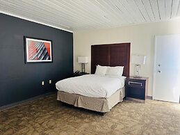 Alamo Inn & Suites
