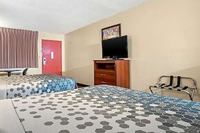 Econo Lodge Inn And Suites