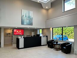 Econo Lodge Airport