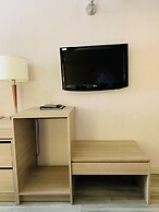 Econo Lodge Airport