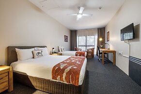 Mercure Kakadu Crocodile Hotel