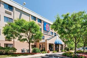 Motel 6 Milford, CT