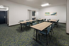 Spark by Hilton Decatur