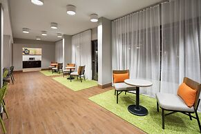 Spark by Hilton Decatur