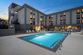Spark by Hilton Decatur