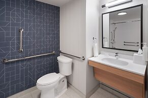 Spark by Hilton Decatur