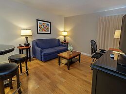 DoubleTree by Hilton Hotel Buffalo - Amherst