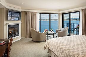 Monterey Bay Inn
