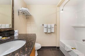 Best Western Plus Kelowna Hotel & Suites