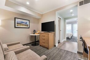 Best Western Plus Kelowna Hotel & Suites