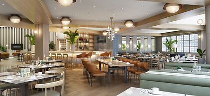 Hilton Santa Monica Hotel & Suites