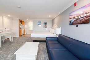 InnSeason Resorts HarborWalk