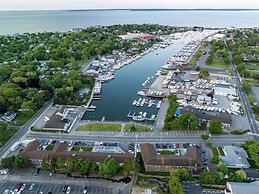 InnSeason Resorts HarborWalk