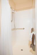 The Landing Hotel & Restaurant