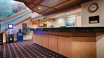 The Landing Hotel & Restaurant