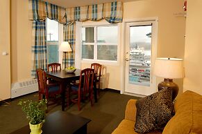 The Landing Hotel & Restaurant