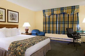 The Landing Hotel & Restaurant