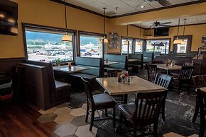 The Landing Hotel & Restaurant