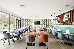 Holiday Inn Leeds Wakefield M1 Jct.40 by IHG
