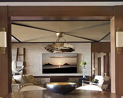 Four Seasons Resort Lanai