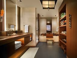 Four Seasons Resort Lanai