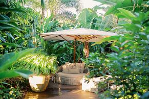 Four Seasons Resort Lanai