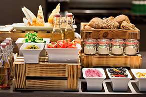 Renaissance®  Vienna Schönbrunn Hotel