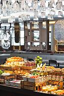 Renaissance®  Vienna Schönbrunn Hotel