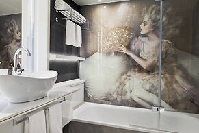 Renaissance®  Vienna Schönbrunn Hotel