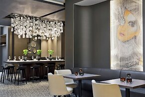 Renaissance®  Vienna Schönbrunn Hotel