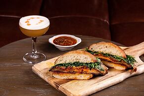 Kimpton Hotel Vintage Portland by IHG