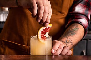 Kimpton Hotel Vintage Portland by IHG