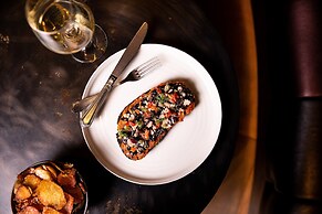 Kimpton Hotel Vintage Portland by IHG