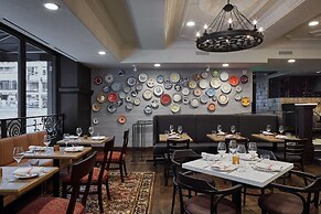 Kimpton Hotel Vintage Portland by IHG