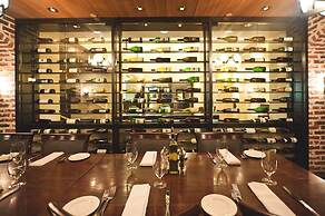 Kimpton Hotel Vintage Portland by IHG