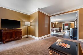 Omni William Penn Hotel