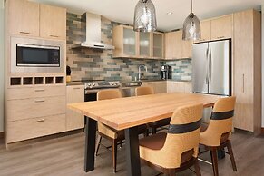 Hilton Grand Vacations Club Maui Bay Villas