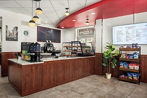 Courtyard by Marriott Chicago Downtown River North