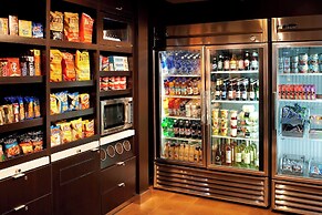 Courtyard by Marriott Chicago Downtown River North