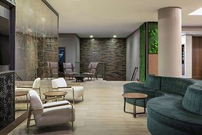 Courtyard by Marriott Chicago Downtown River North