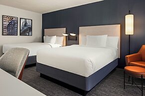 Courtyard by Marriott Chicago Downtown River North