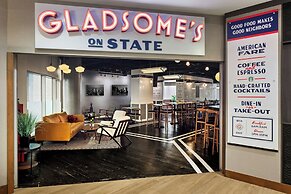 Courtyard by Marriott Chicago Downtown River North