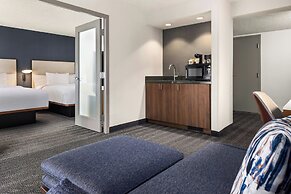 Courtyard by Marriott Chicago Downtown River North