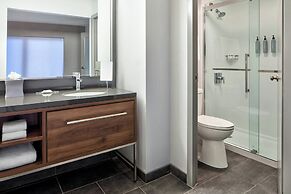 Courtyard by Marriott Chicago Downtown River North